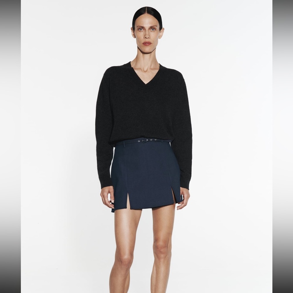 Zara navy belted skort